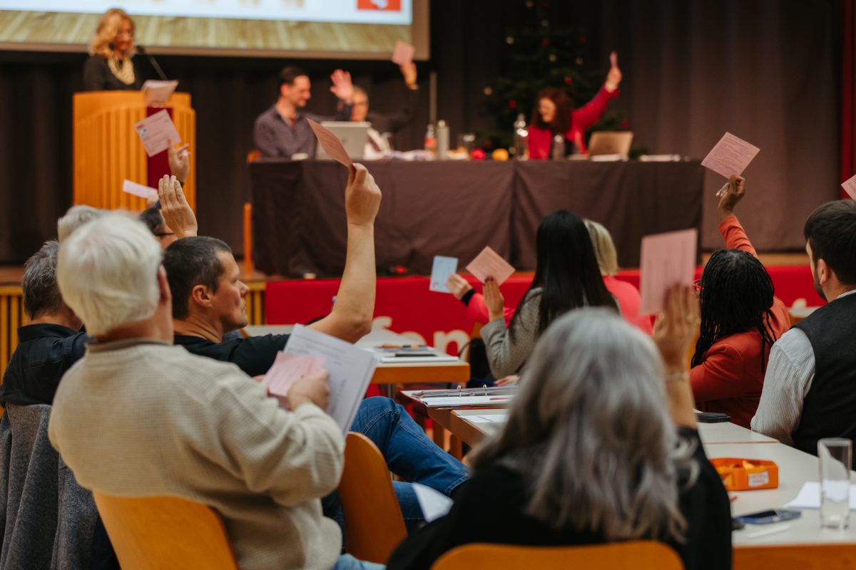 2025-12-03 SLOe Deligiertenversammlung CMecGreenie-92